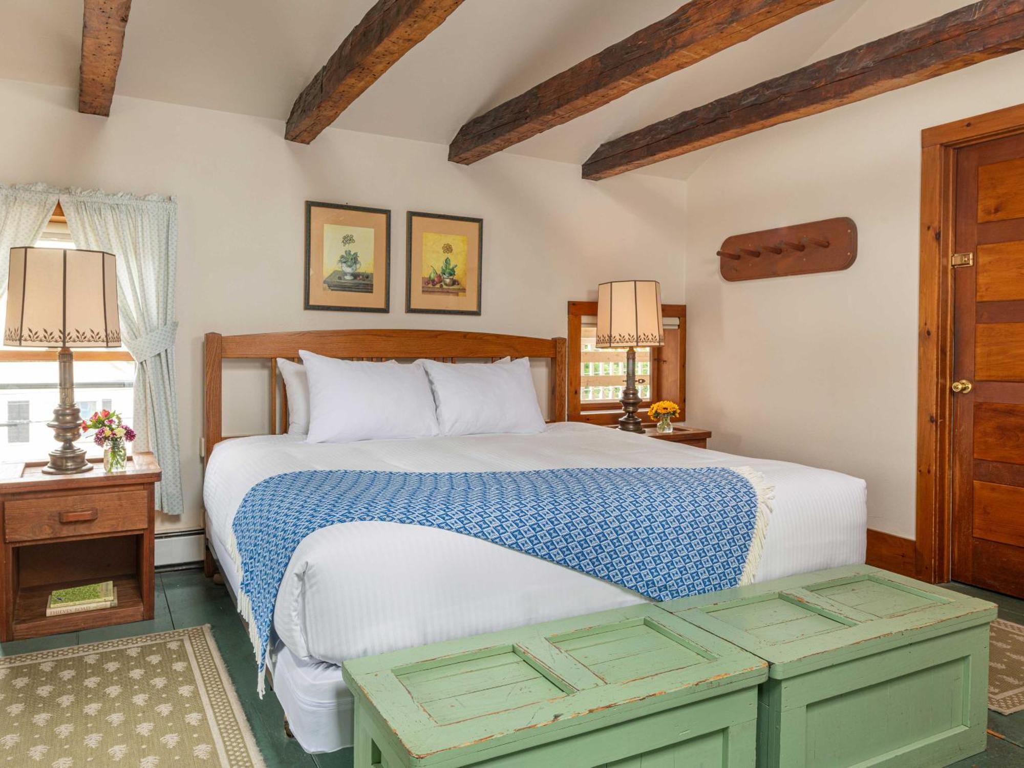 Old Stagecoach Inn Уотърбъри Екстериор снимка
