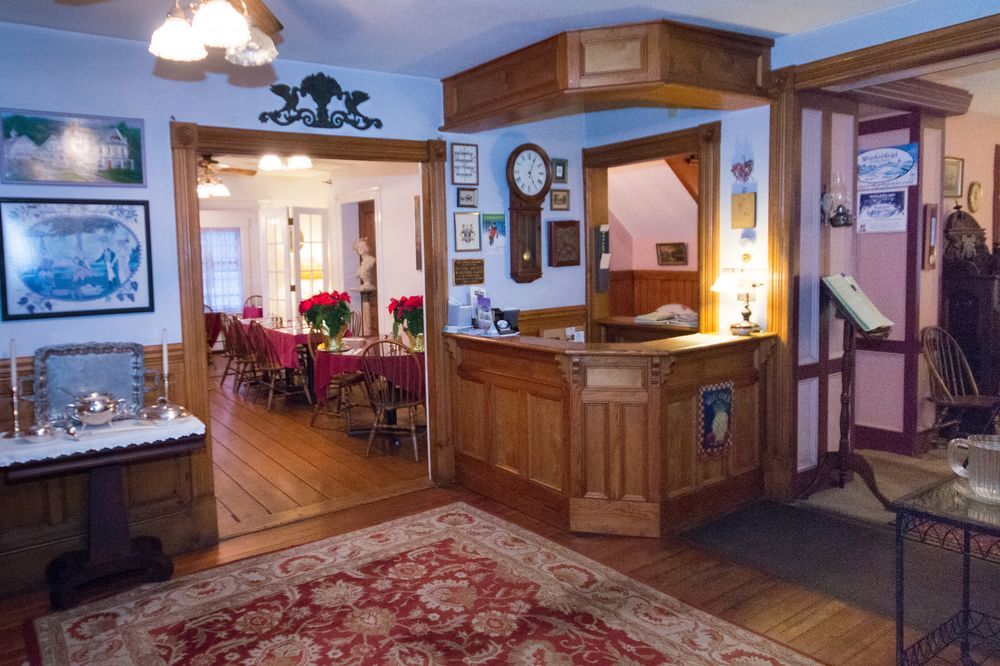 Old Stagecoach Inn Уотърбъри Екстериор снимка